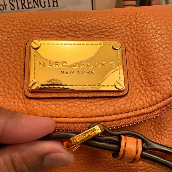 Authentic Marc Jacob New York Collection Cross Body Bag - Picture 2 of 14